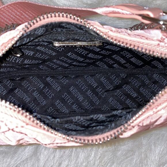 NWT Steve Madden (Btamela) Crossbody w/ AirPod Pouch- Peach - Picture 13 of 16